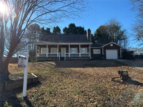3709 Charlotte Drive