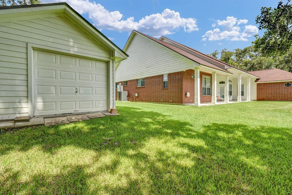 7547 County Road 684d Sweeny, TX 77480
