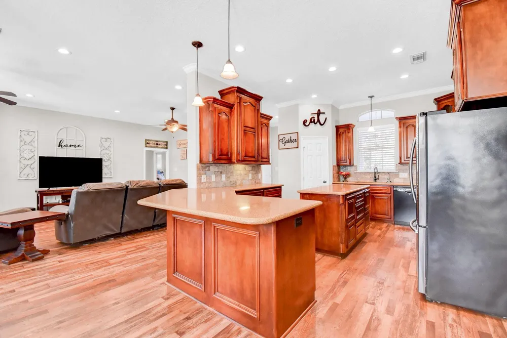 7547 County Road 684d Sweeny, TX 77480