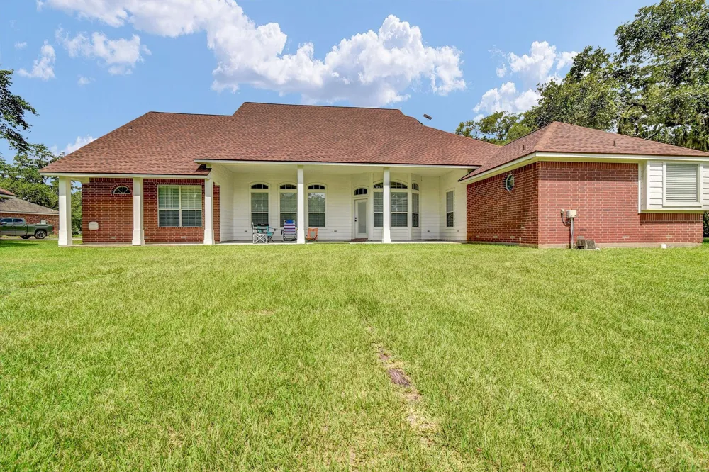 7547 County Road 684d Sweeny, TX 77480