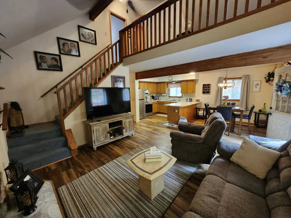 108 Deerwood Court Roscommon, MI 48653