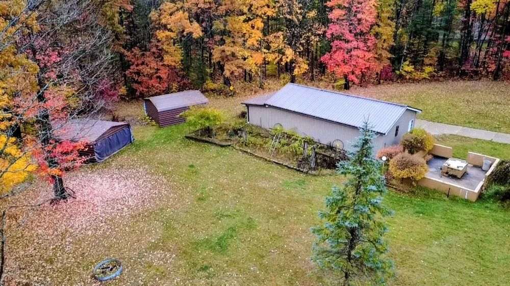 108 Deerwood Court Roscommon, MI 48653