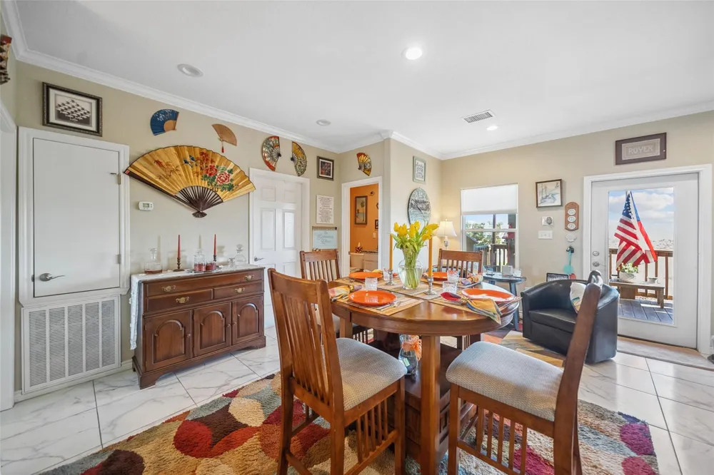 521 Beachfront Drive Matagorda, TX 77457
