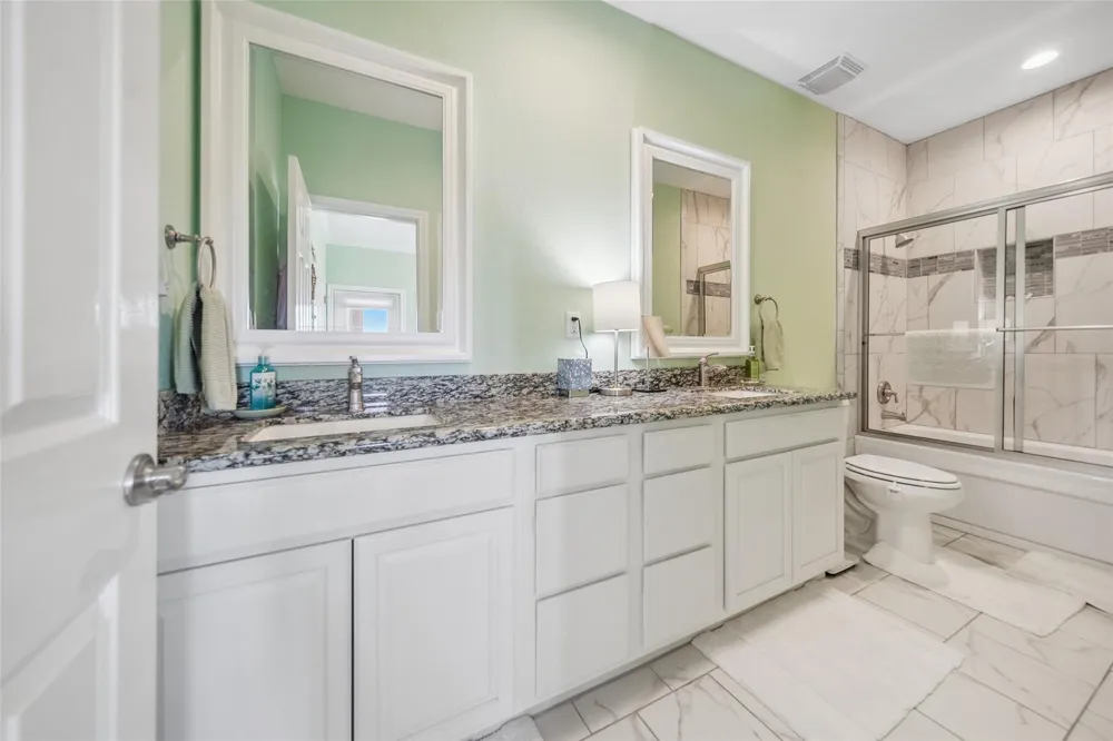 521 Beachfront Drive Matagorda, TX 77457