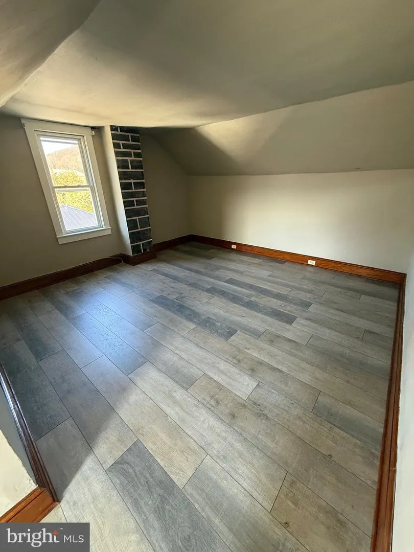 201 BROAD STREET Ashland, PA 17921