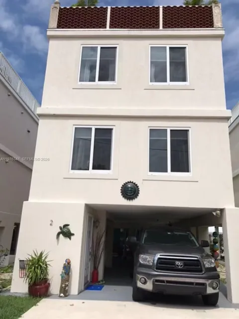 12400 Overseas Hwy