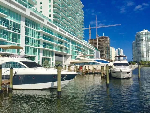 400 Sunny Isles Blvd DD406 Sunny Isles Beach, FL 33160