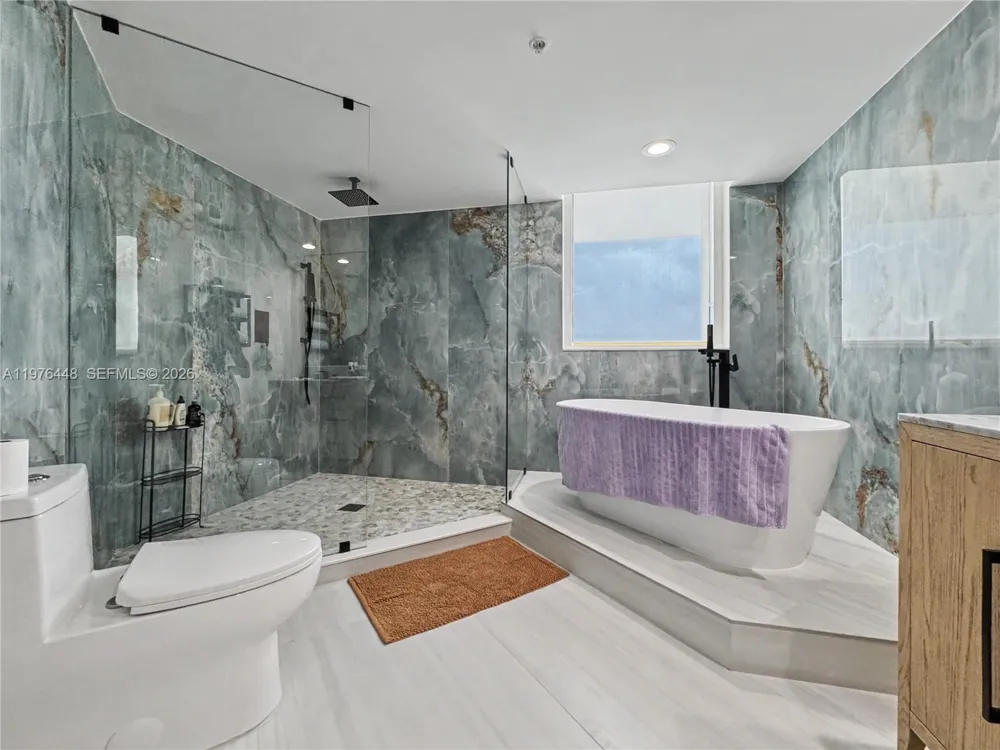 1755 E Hallandale Beach Blvd #2207E Hallandale Beach, FL 33009
