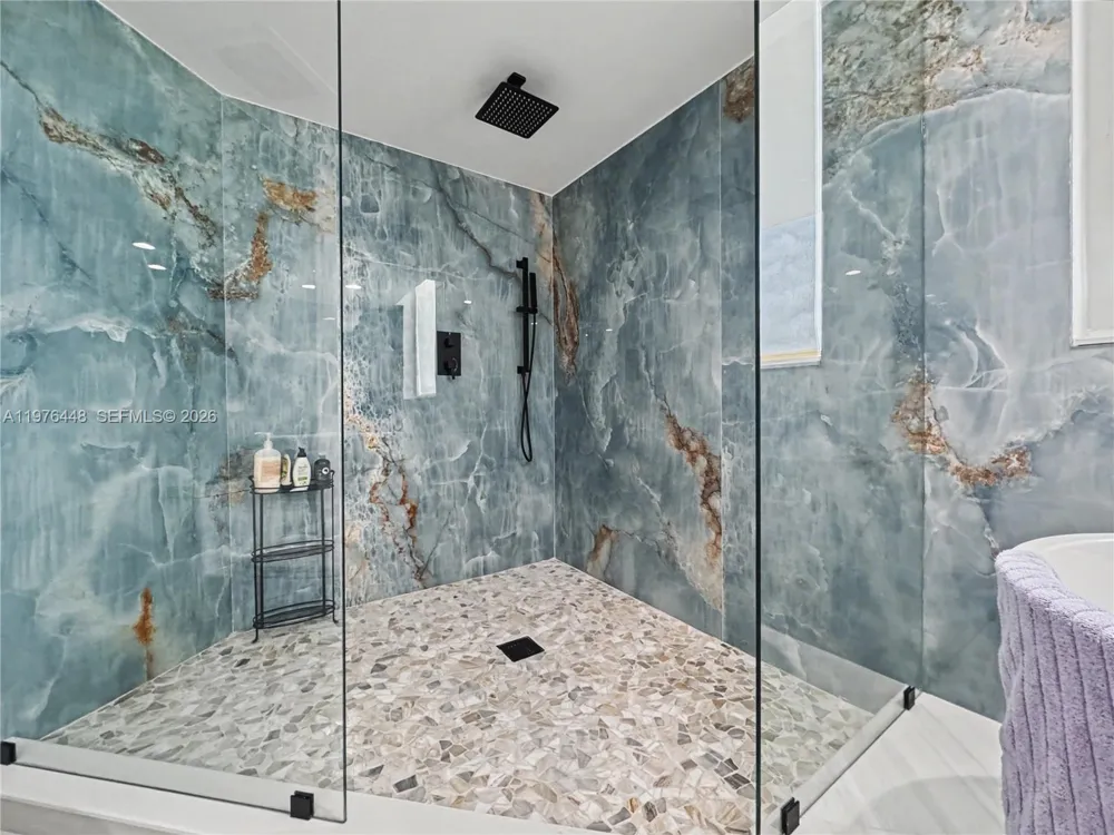 1755 E Hallandale Beach Blvd #2207E Hallandale Beach, FL 33009