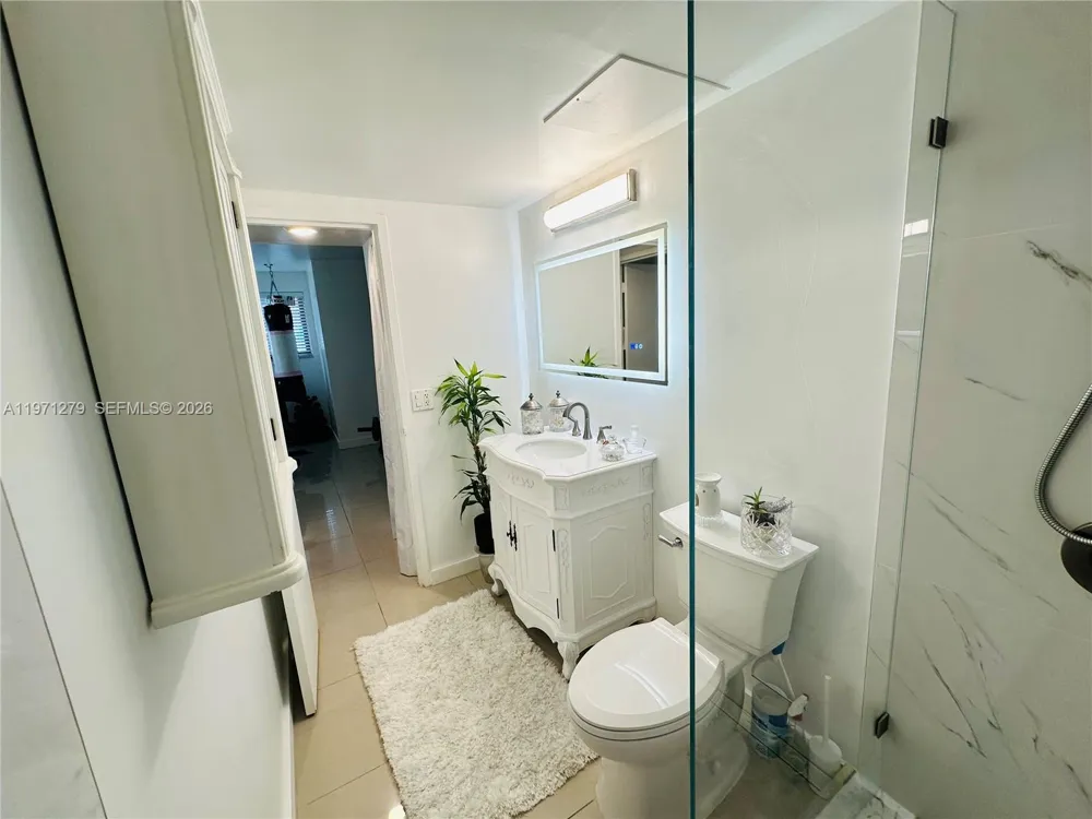 301 Golden Isles Dr #114 Hallandale Beach, FL 33009