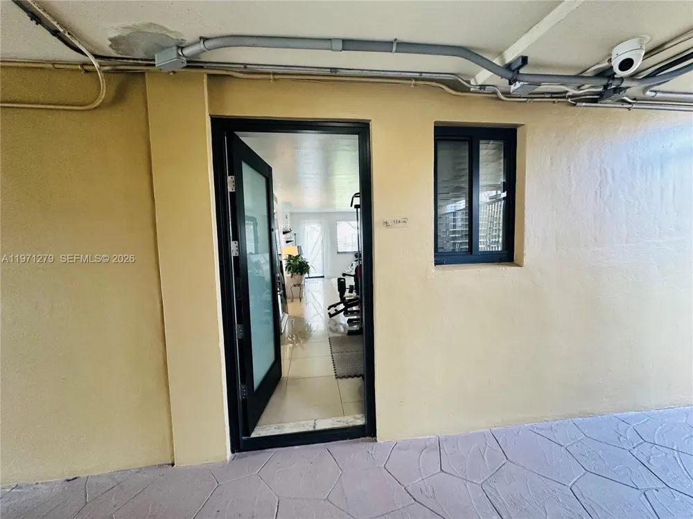 301 Golden Isles Dr #114 Hallandale Beach, FL 33009