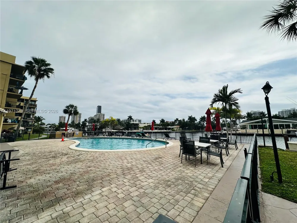 301 Golden Isles Dr #114 Hallandale Beach, FL 33009