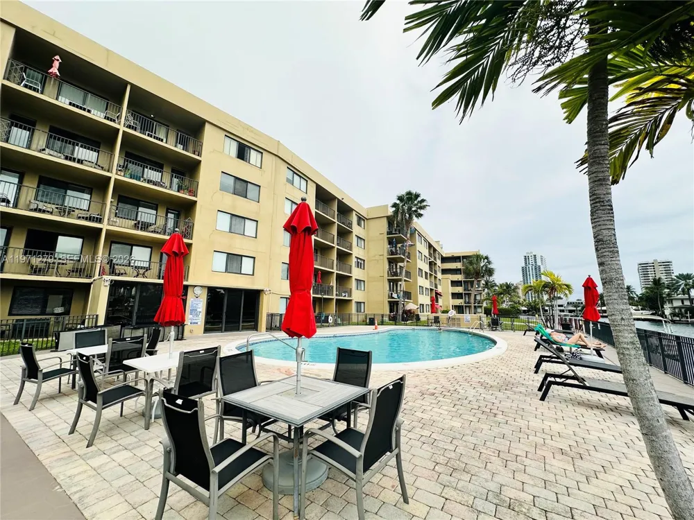 301 Golden Isles Dr #114 Hallandale Beach, FL 33009