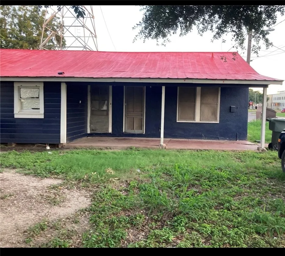 602 E 4th Street Alice, TX 78332