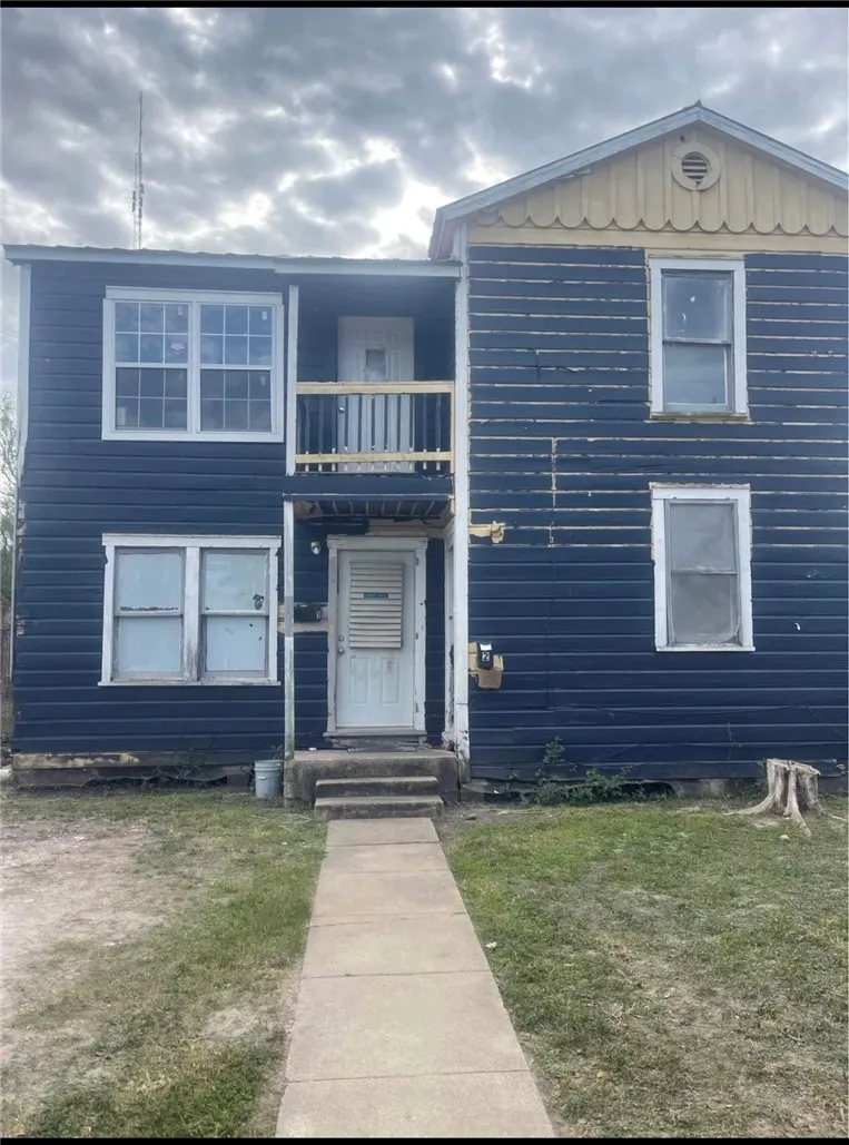 602 E 4th Street Alice, TX 78332