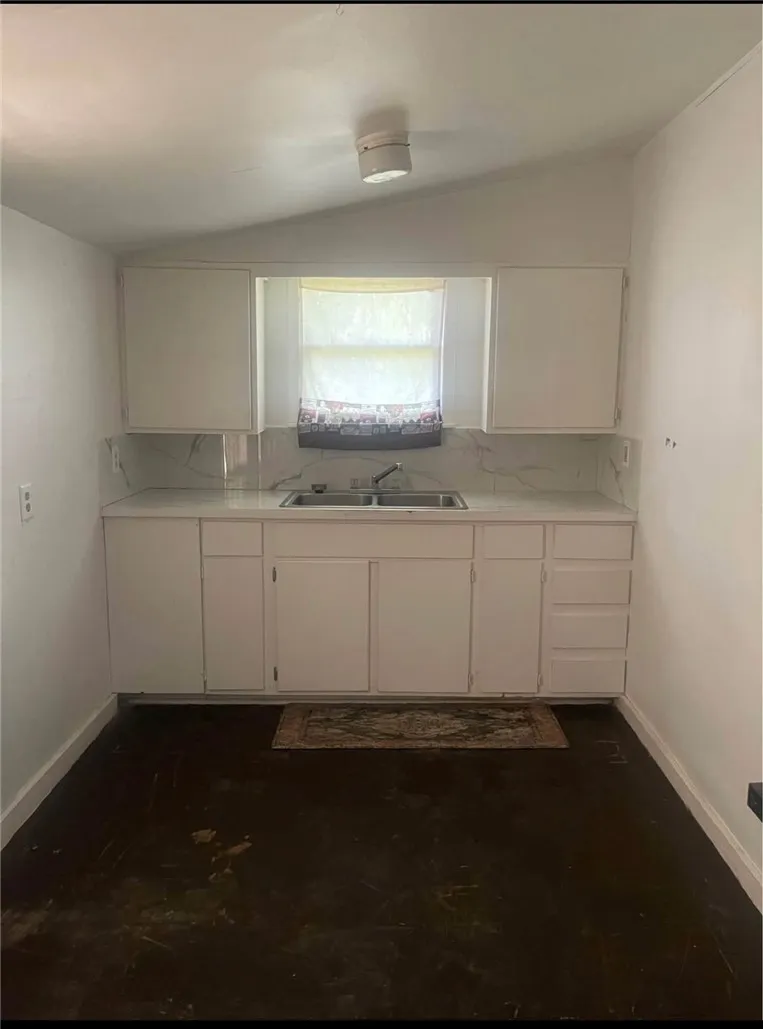 602 E 4th Street Alice, TX 78332