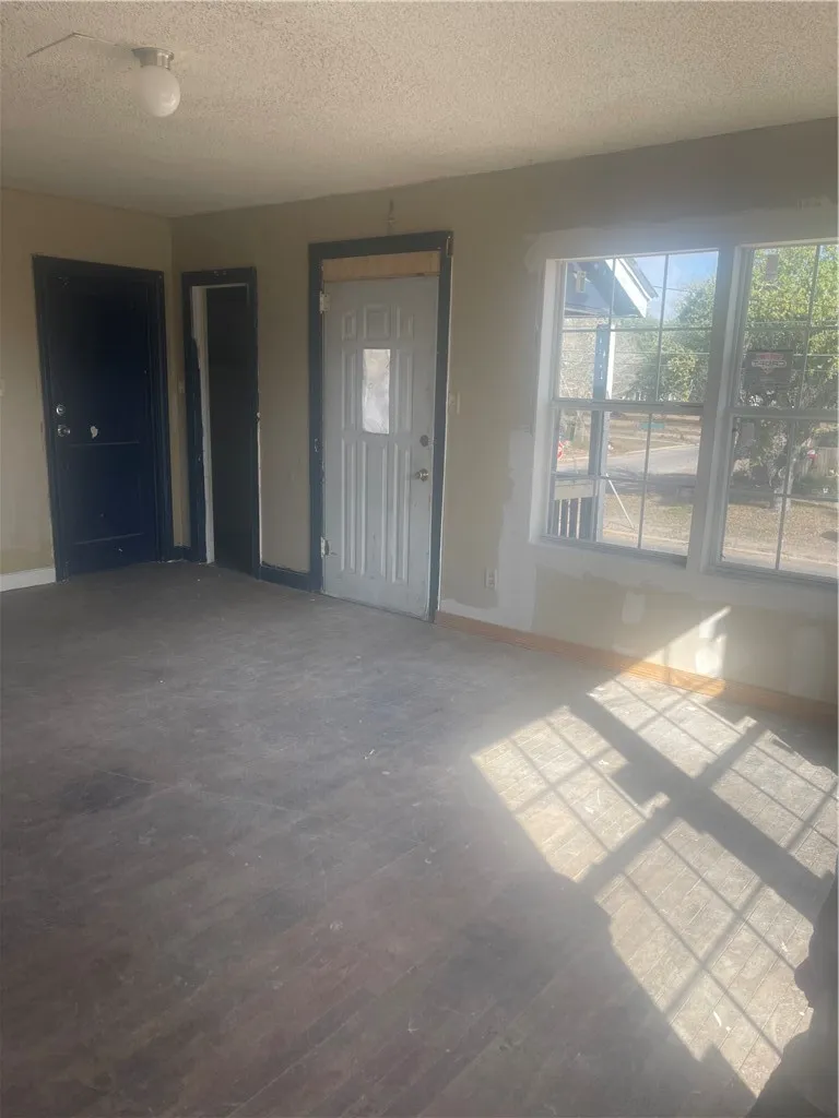 602 E 4th Street Alice, TX 78332