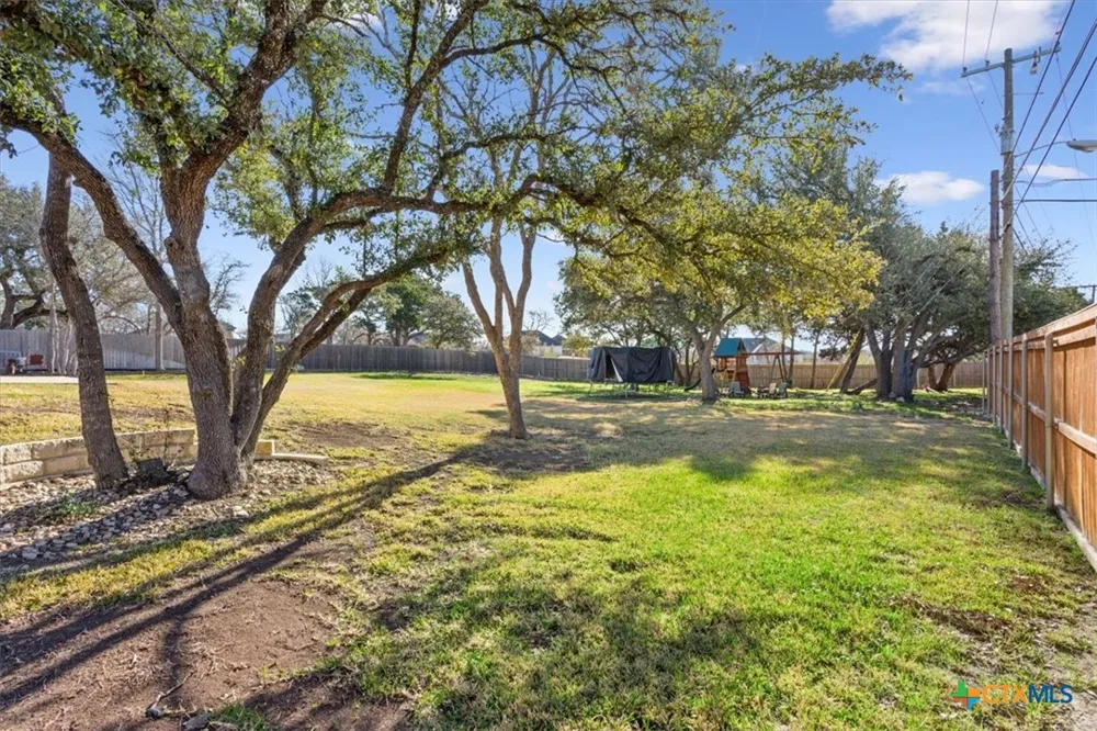102 Rancho Del Lago Lane Morgans Point Resort, TX 76513