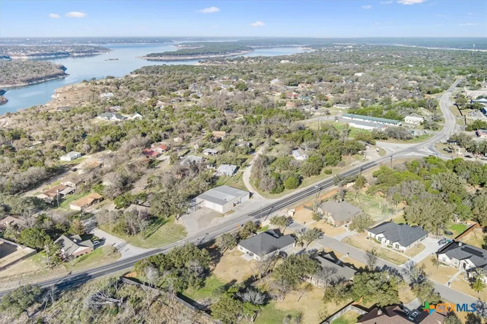102 Rancho Del Lago Lane Morgans Point Resort, TX 76513