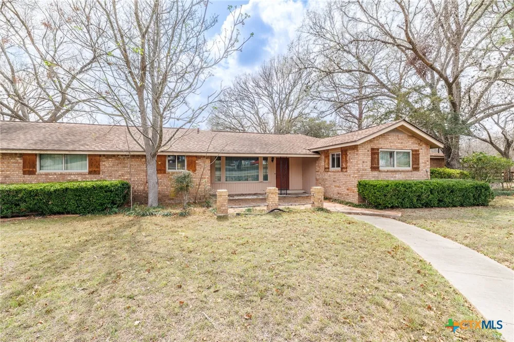 3603 US Highway 90A E Gonzales, TX 78629