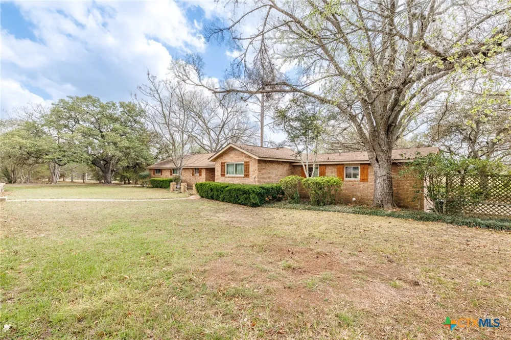 3603 US Highway 90A E Gonzales, TX 78629