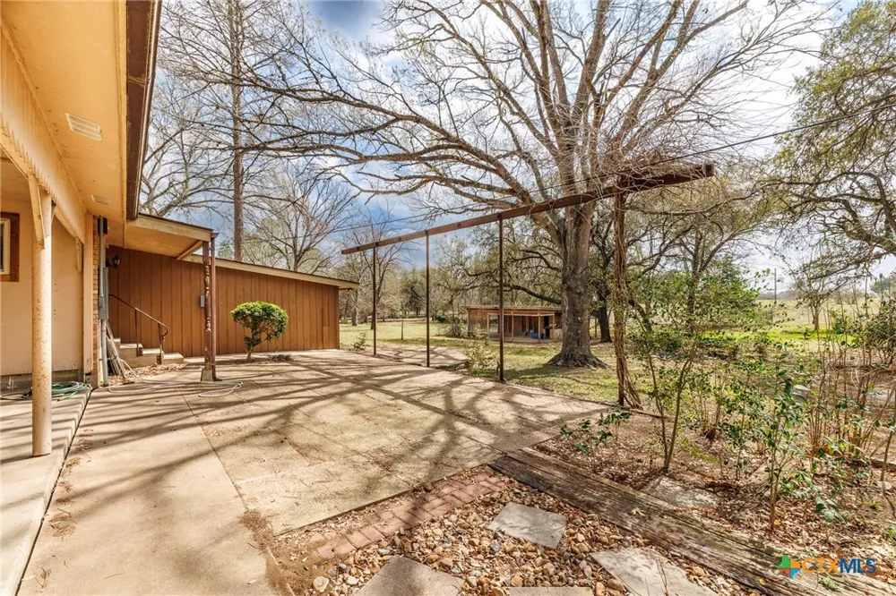 3603 US Highway 90A E Gonzales, TX 78629