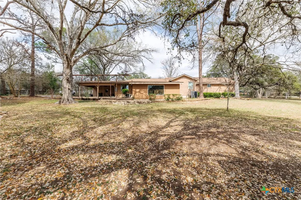 3603 US Highway 90A E Gonzales, TX 78629