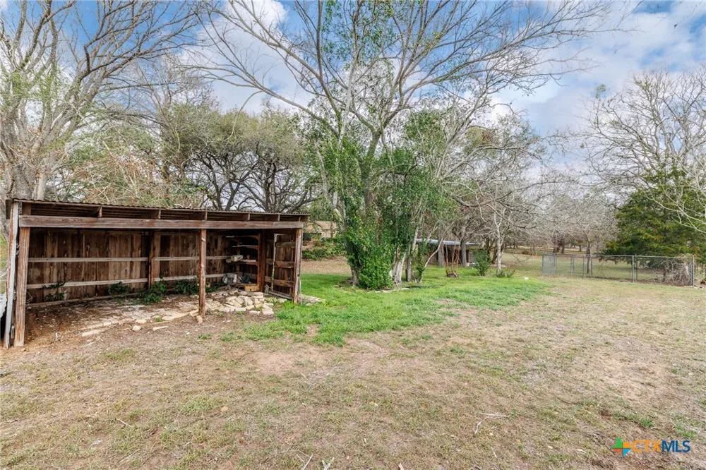 3603 US Highway 90A E Gonzales, TX 78629
