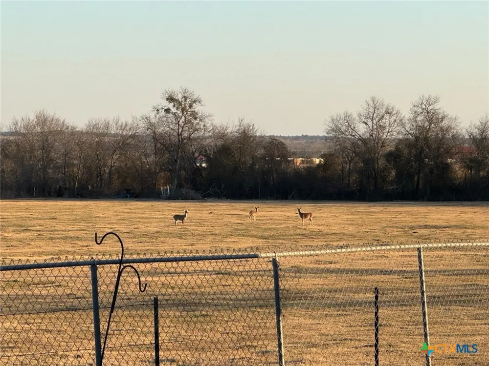 903 Hoover Cameron, TX 76520