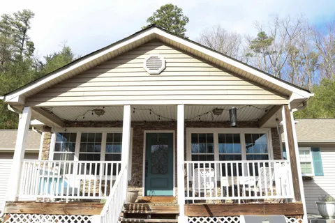 294 North Woods Lane