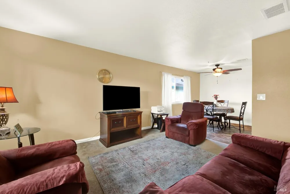 1941 Aletha Lane ##4 Vacaville, CA 95687