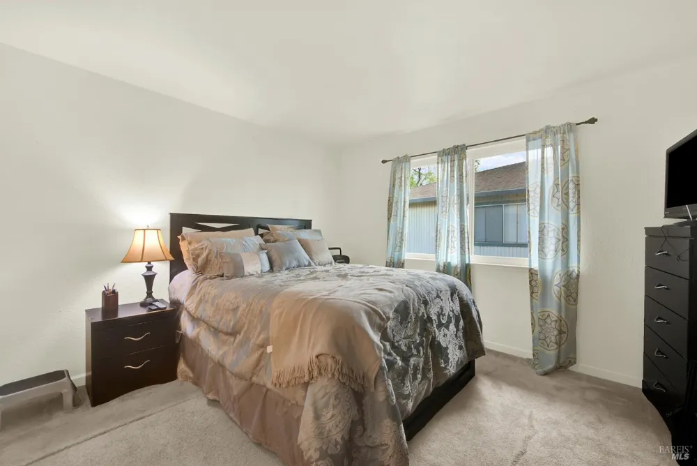 1941 Aletha Lane ##4 Vacaville, CA 95687