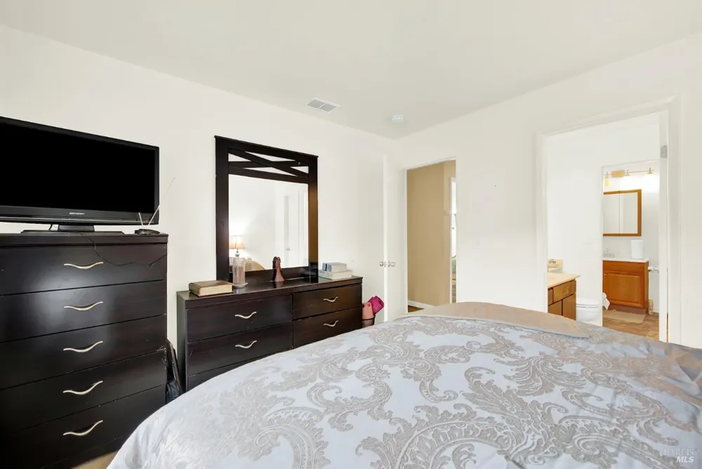 1941 Aletha Lane ##4 Vacaville, CA 95687