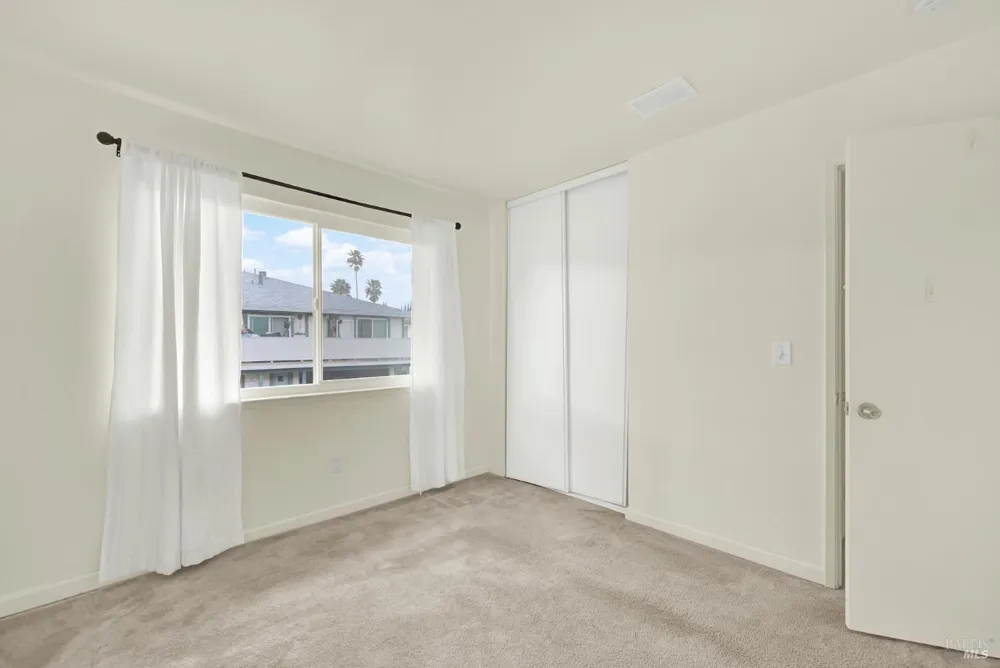 1941 Aletha Lane ##4 Vacaville, CA 95687