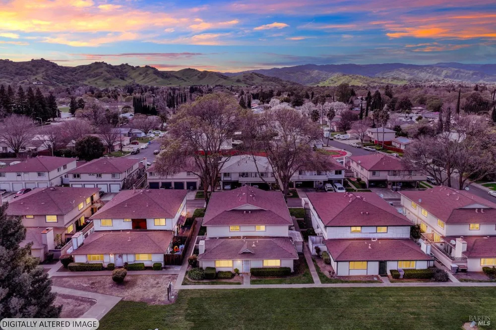 1941 Aletha Lane ##4 Vacaville, CA 95687