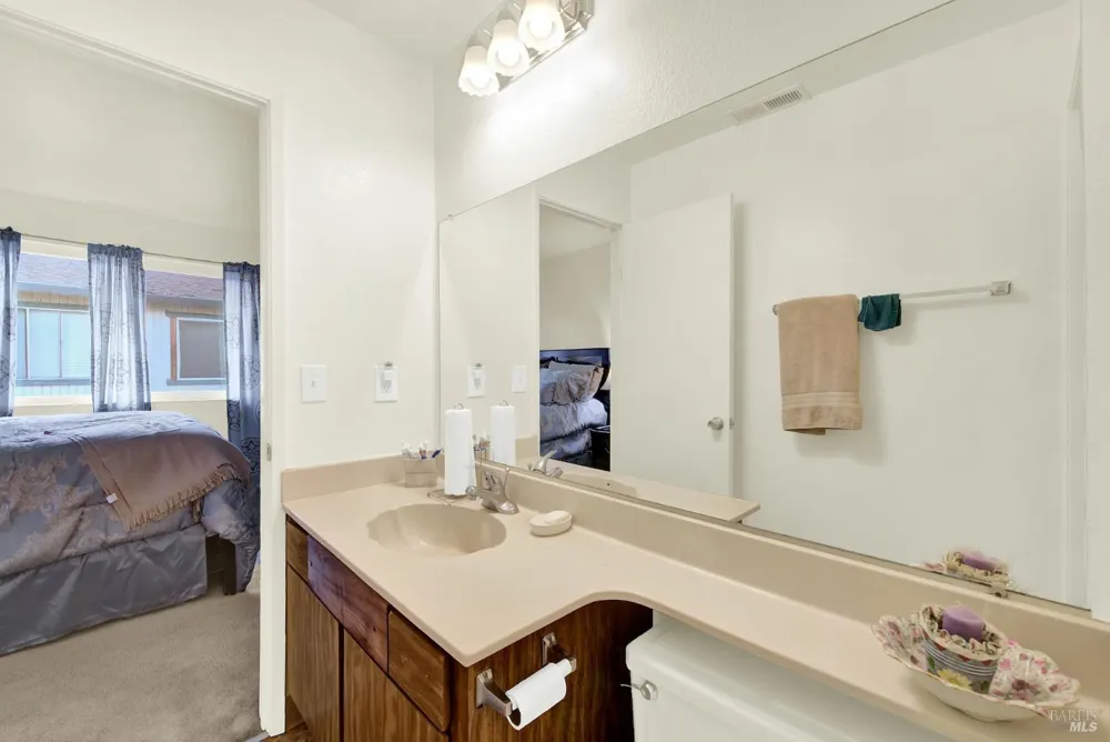 1941 Aletha Lane ##4 Vacaville, CA 95687