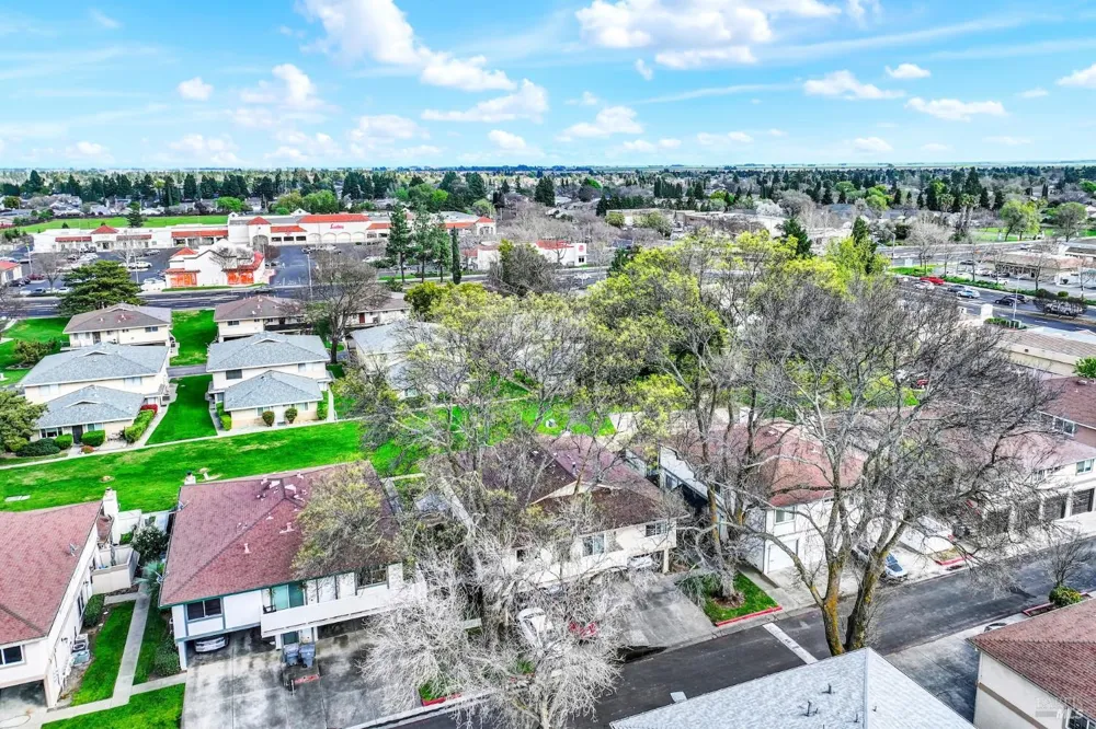 1941 Aletha Lane ##4 Vacaville, CA 95687