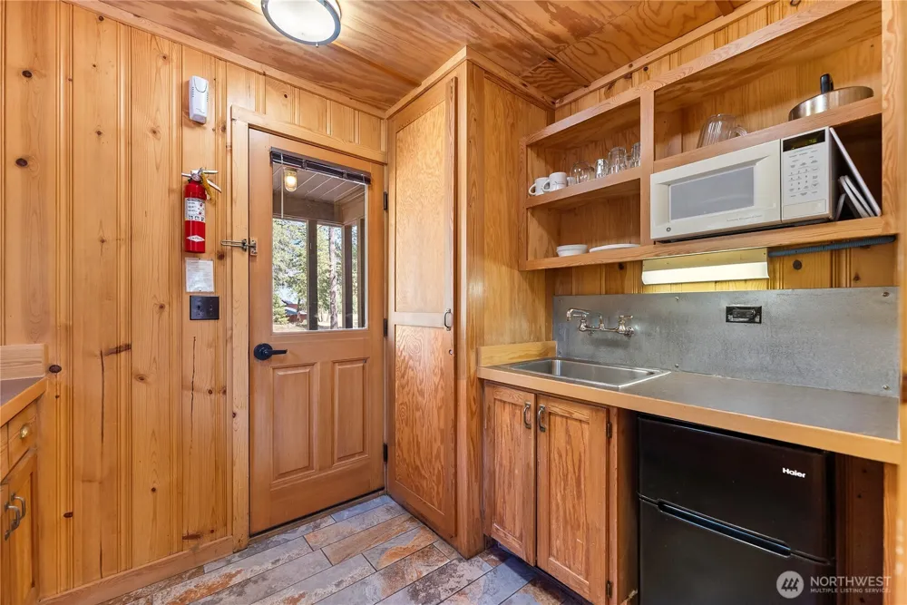 17798 A Hwy 20 #C-5 Mazama, WA 98833