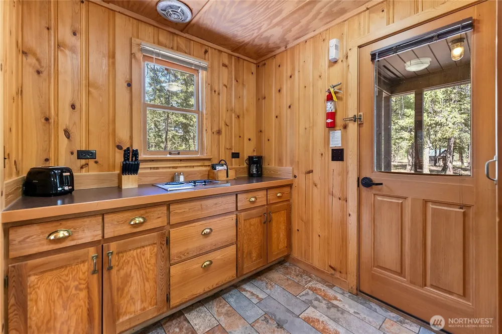 17798 A Hwy 20 #C-5 Mazama, WA 98833