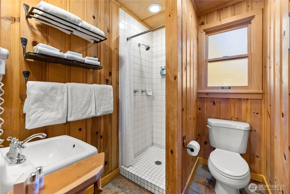 17798 A Hwy 20 #C-5 Mazama, WA 98833