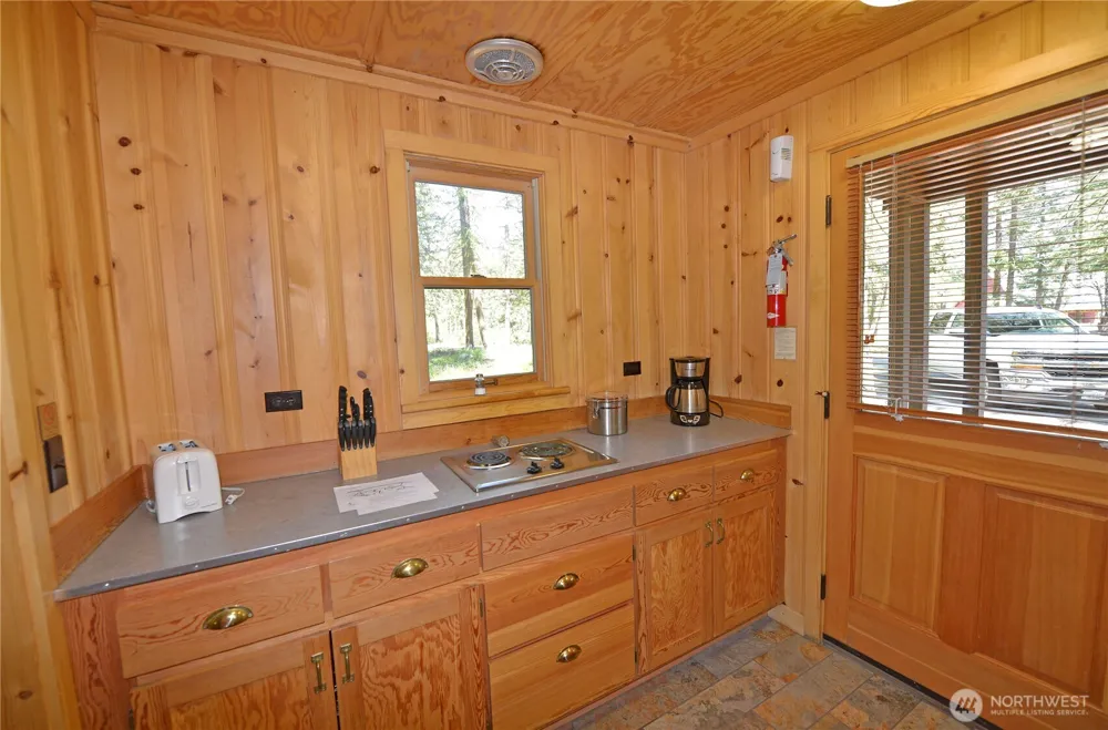 17798 A Hwy 20 #C-6 Mazama, WA 98833
