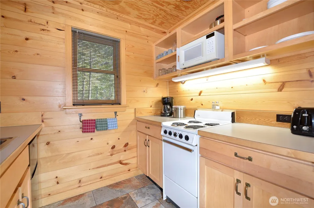 17798 A Hwy 20 #C-7 Mazama, WA 98833