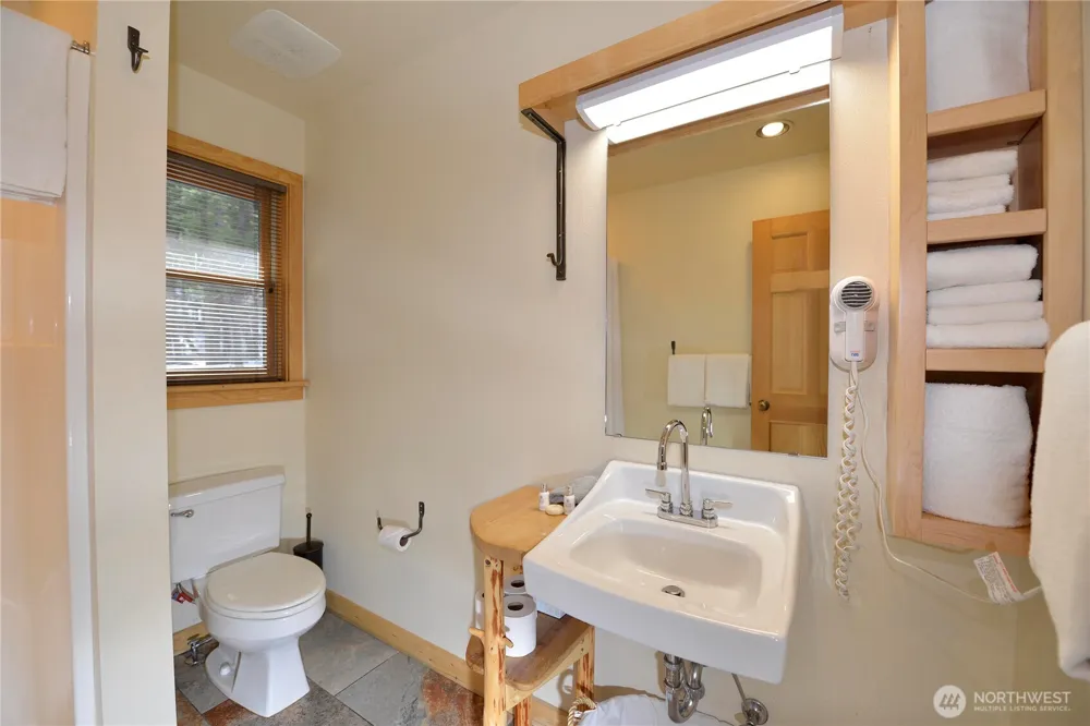 17798 A Hwy 20 #C-7 Mazama, WA 98833