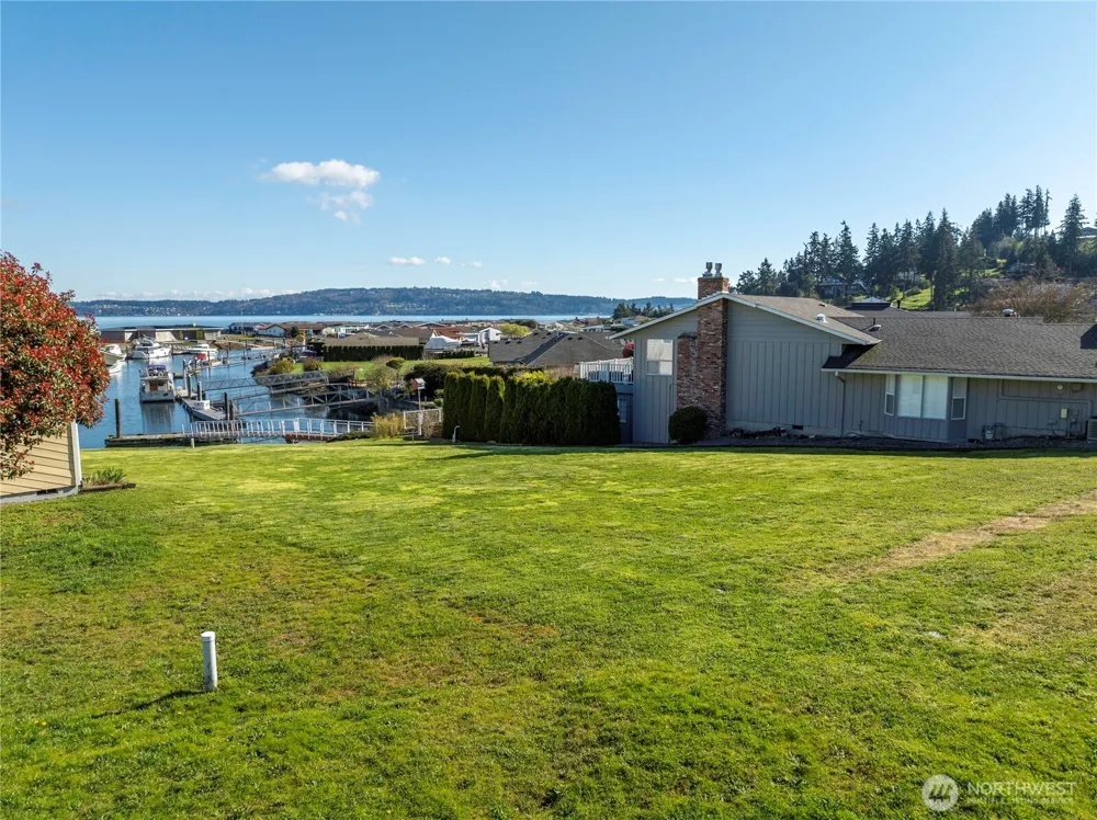 2271 Mariner Beach Drive Oak Harbor, WA 98277