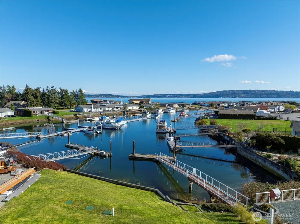 2271 Mariner Beach Drive Oak Harbor, WA 98277