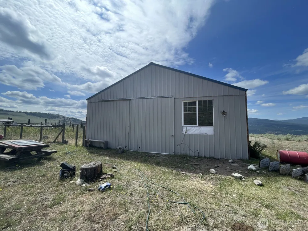 16 Breezy Lane Tonasket, WA 98855
