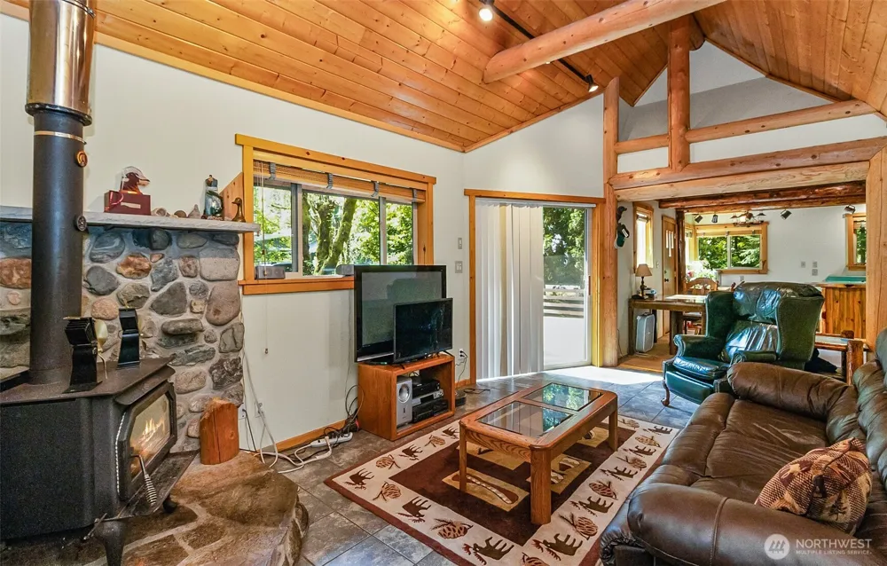 18242 643rd Avenue NE Baring, WA 98224