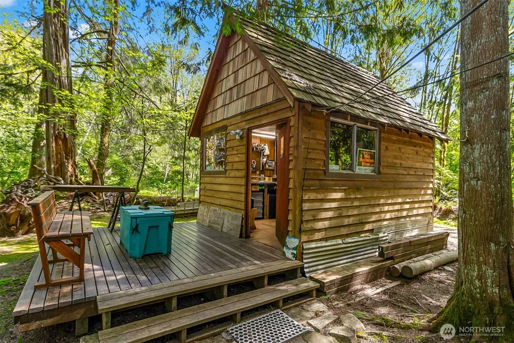 18242 643rd Avenue NE Baring, WA 98224