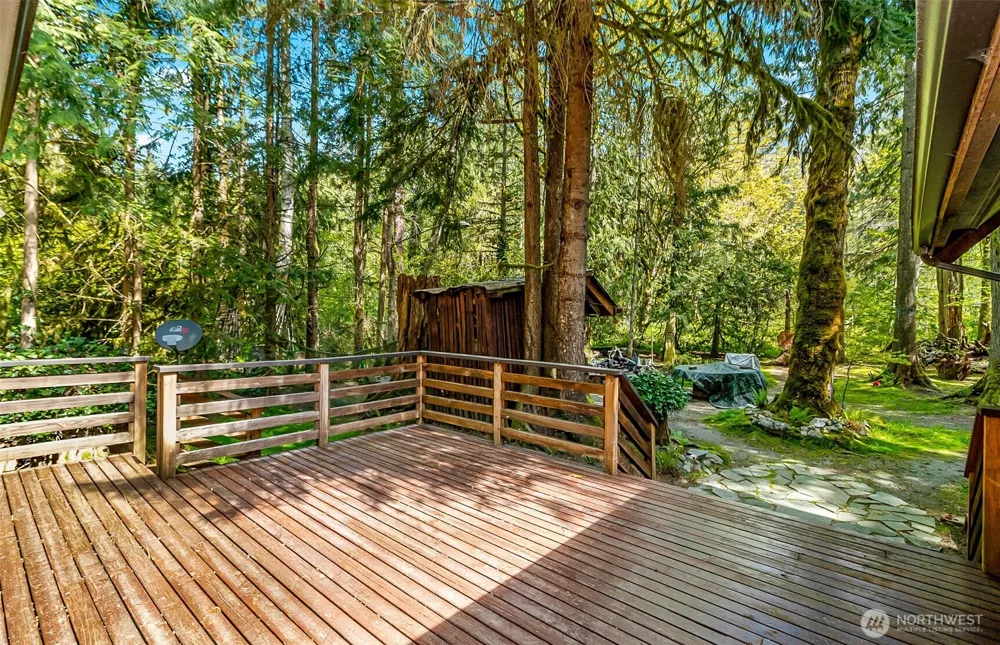 18242 643rd Avenue NE Baring, WA 98224