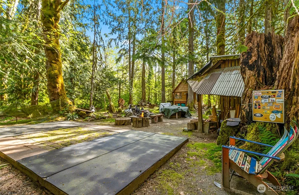 18242 643rd Avenue NE Baring, WA 98224